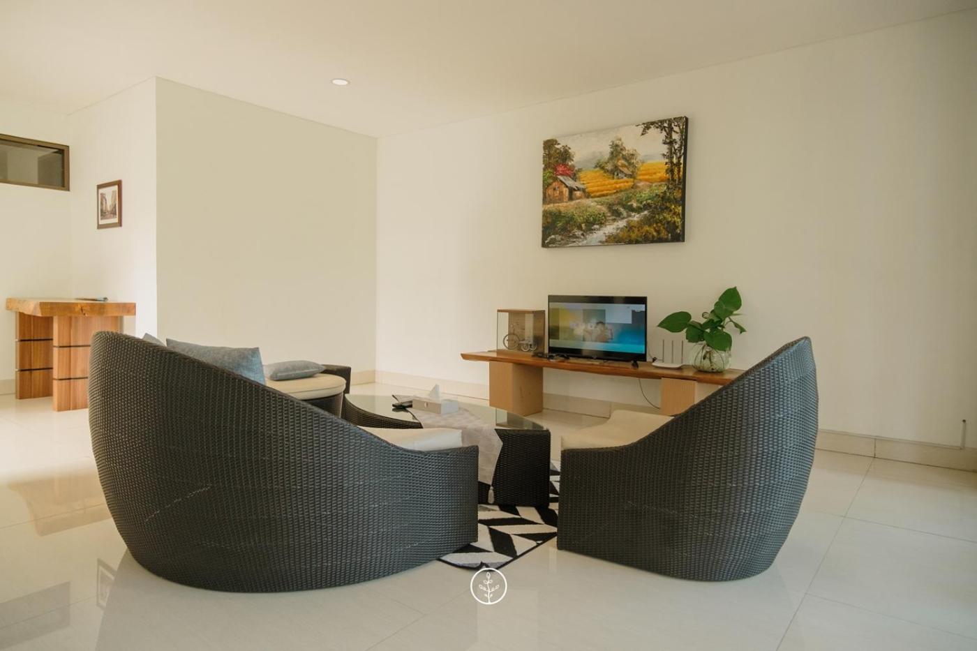Narwastu Hill View Villa 6 Bedrooms With A Private Swimming Pool Bandung Exterior foto