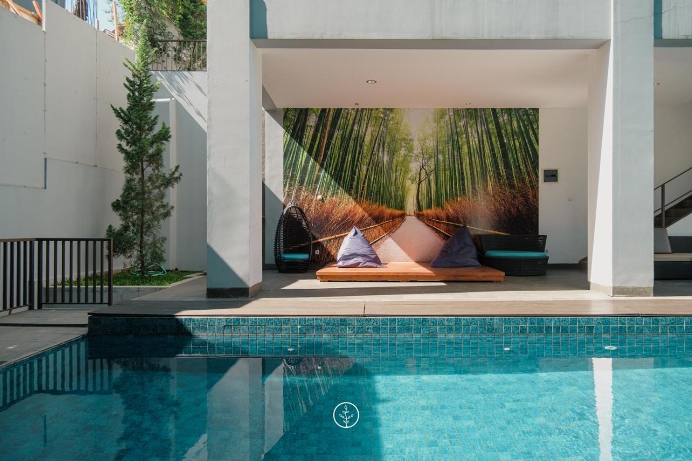 Narwastu Hill View Villa 6 Bedrooms With A Private Swimming Pool Bandung Exterior foto